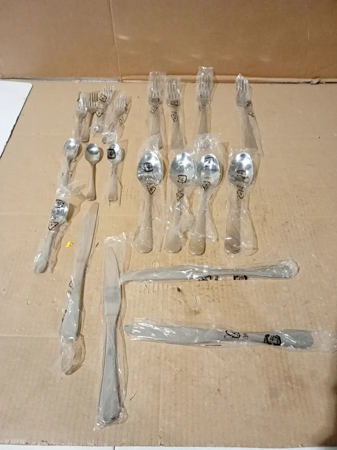 Amazon Basics Cutlery Set Stainless Steel With Round Edge 20Piece New