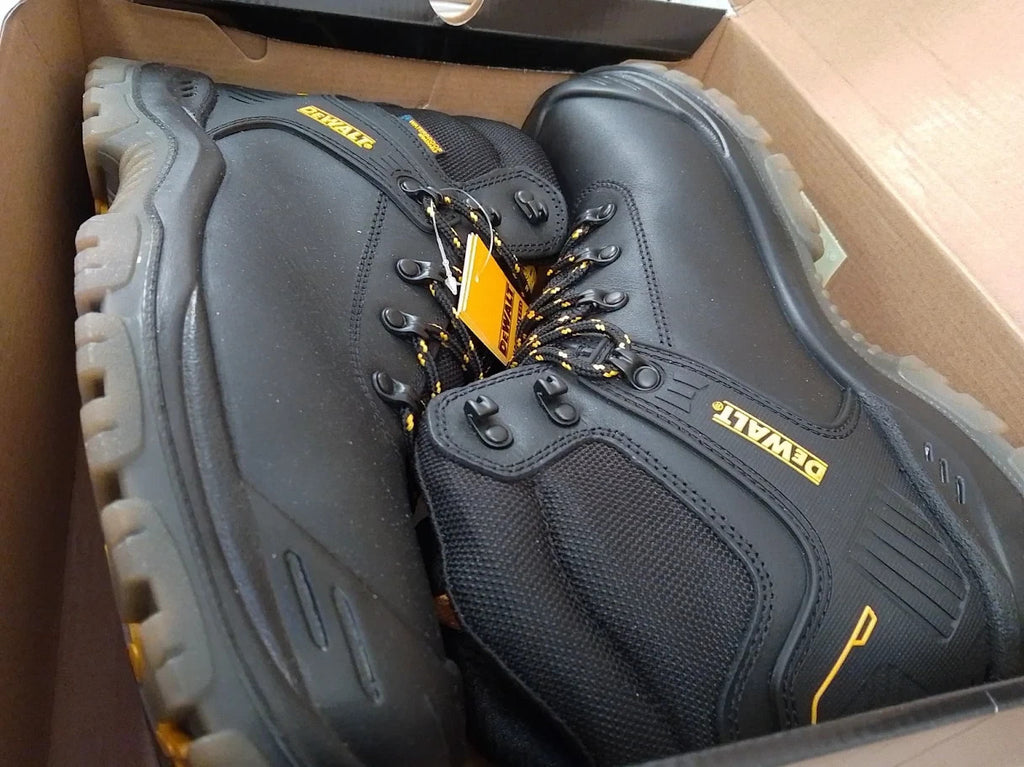 Dewalt Newark Waterproof Safety Boots Footwear Black Size UK 12 EU 46 New