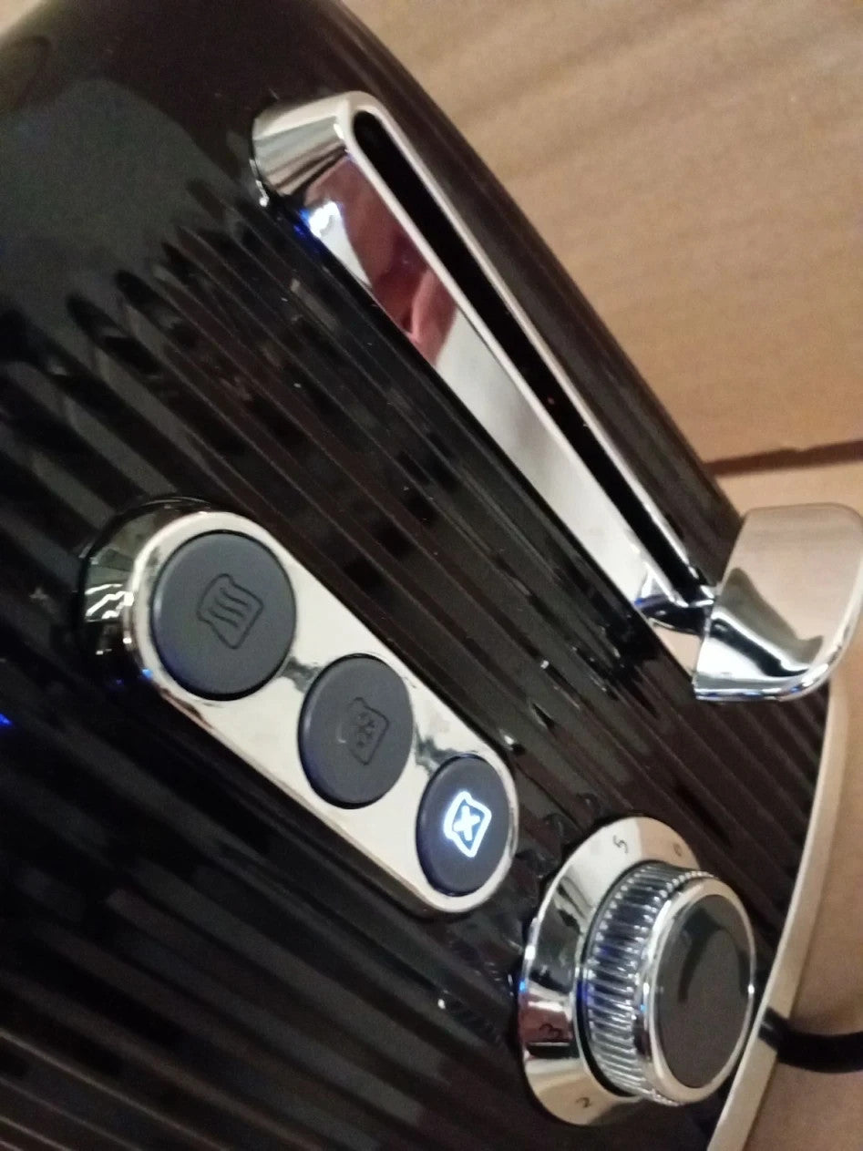 Breville Bold 2 Slice Toaster High Lift & Wide Slots Black  Silver Chrome VTR001