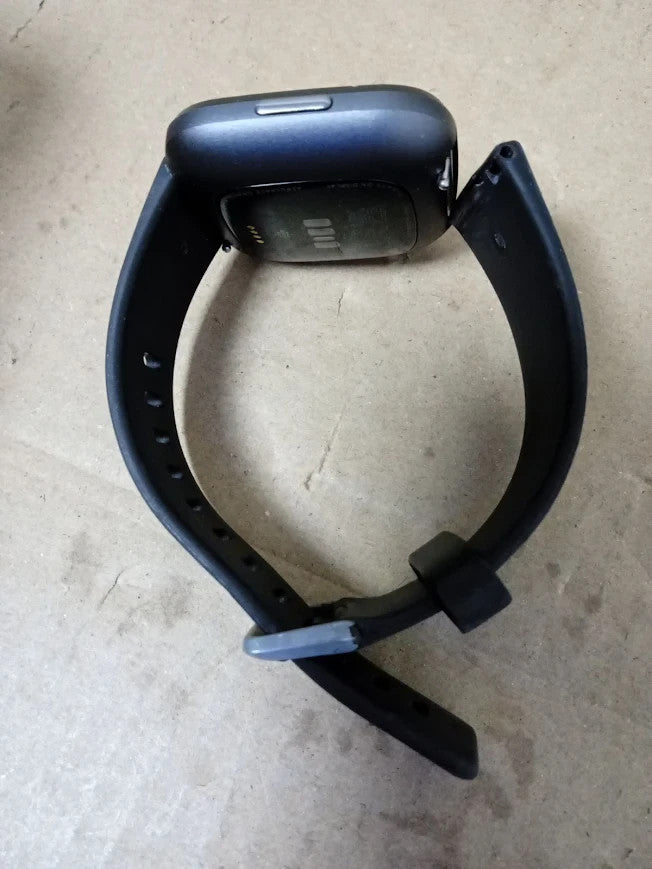 Fitbit Versa 2 Health Fitness Smartwatch Voice Control Sleep Score Music