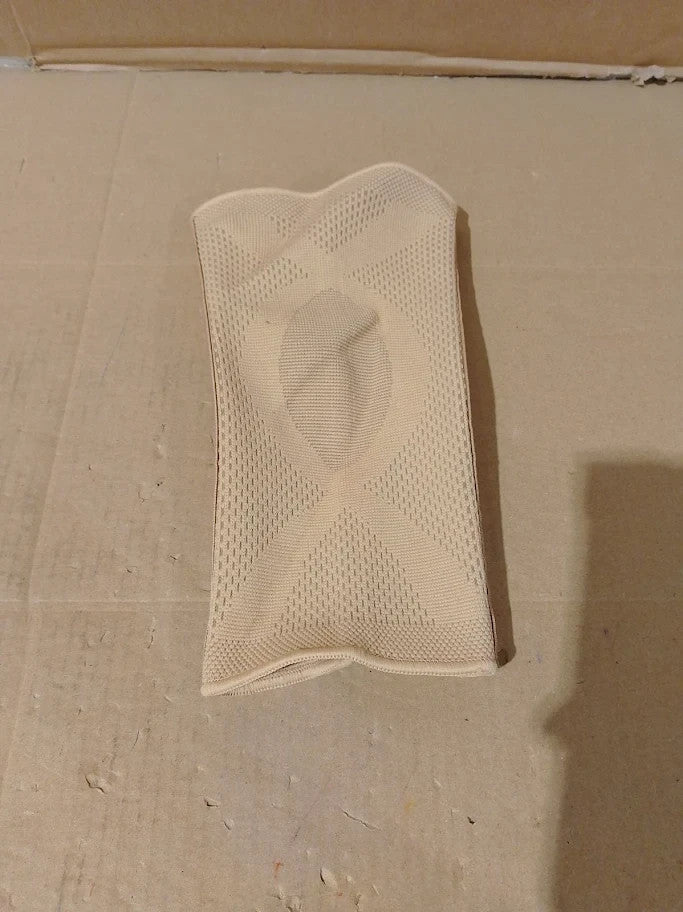 Actimove Everyday Supports Knee Support Closed Patella 2 Stays Men Women Small