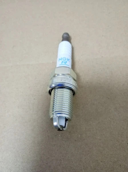 NGK Spark Plug BKR5EK 7956 Ceramic Nickel Original Equipment New