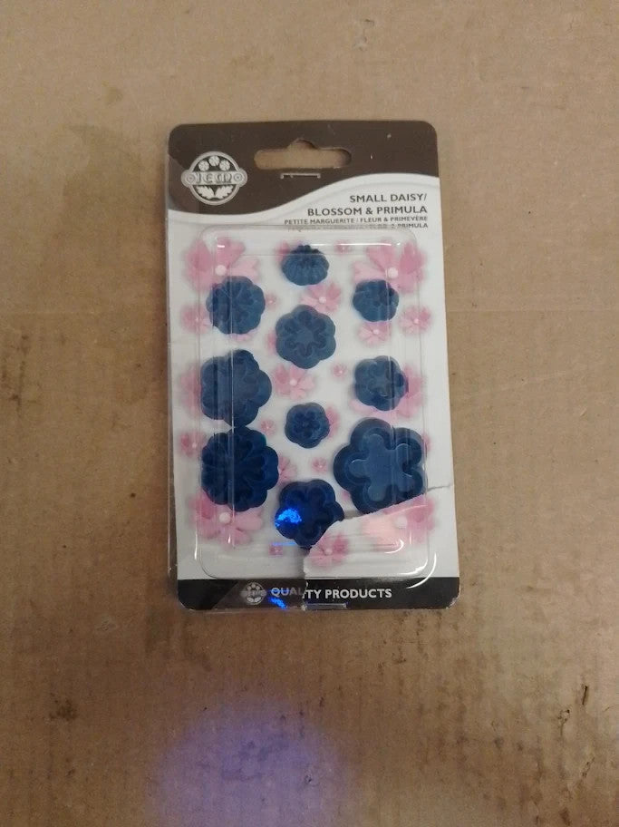 PME 103FF006 Jem Small Daisy Blossom Primula Cutters Set Of 10 Blue New