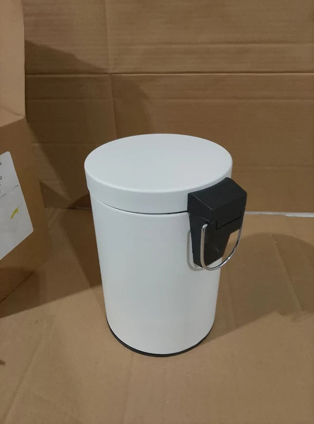 Habitat 3 Litre Capacity Step Bin Matt White 25.1x22x16.8cm