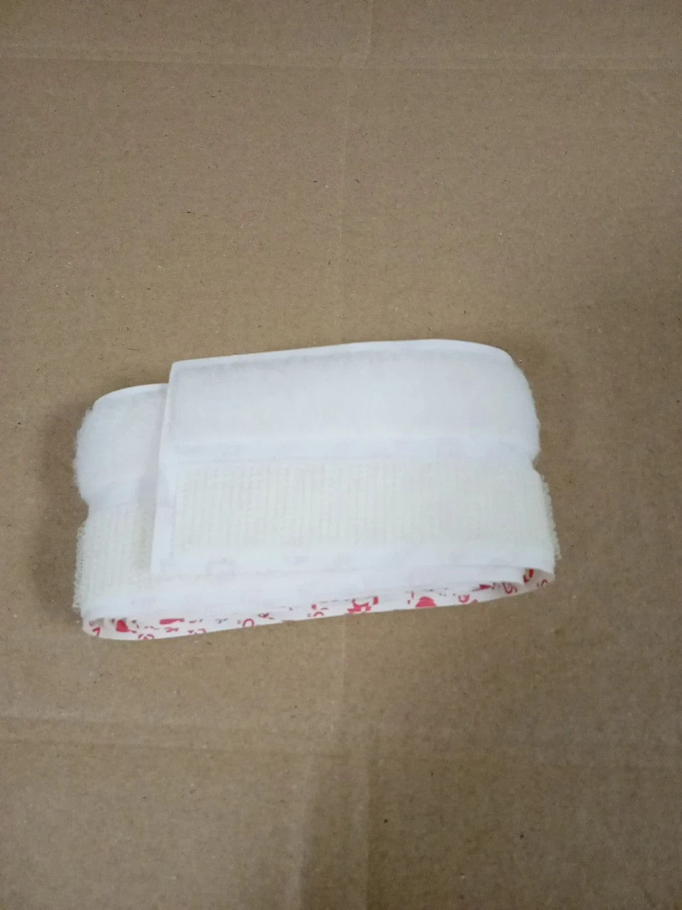 Hook Loop Brand VEL60210 Stick On Fasteners Perfect 20mmx1m White Nylon New
