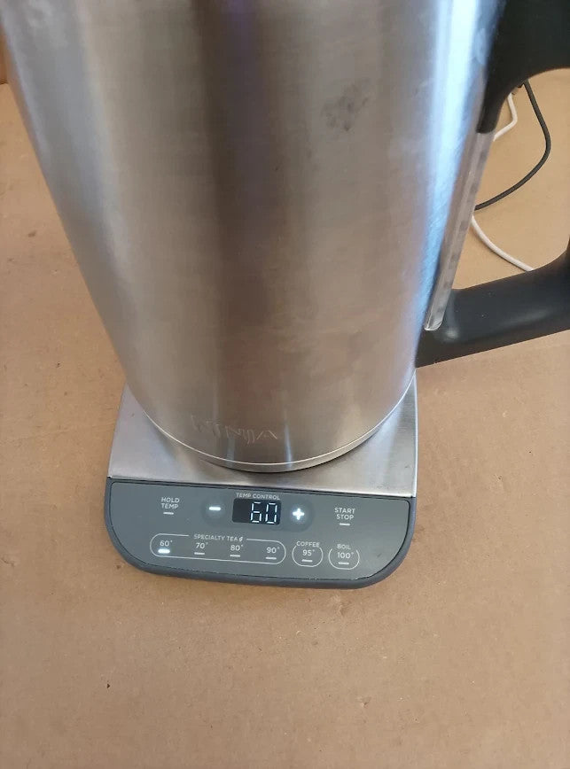 Ninja Perfect Temperature Kettle 1.7  Temperature Control LED Display KT201UK