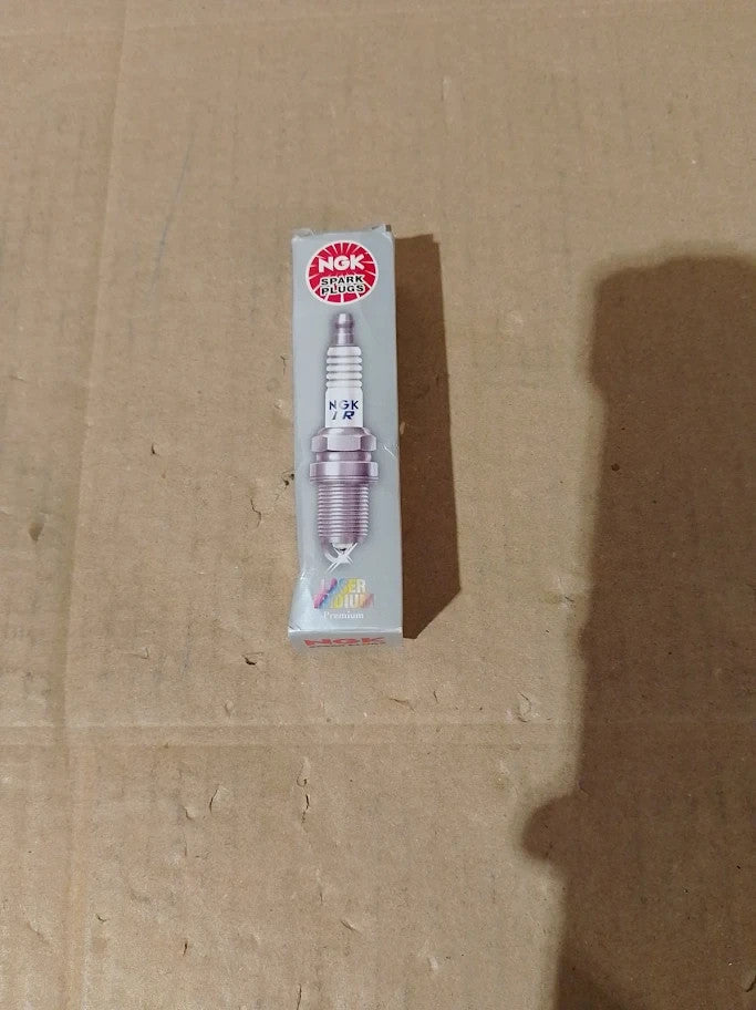 NGK Spark Plug SILZKGR8B8S 94201 Iridium IX New