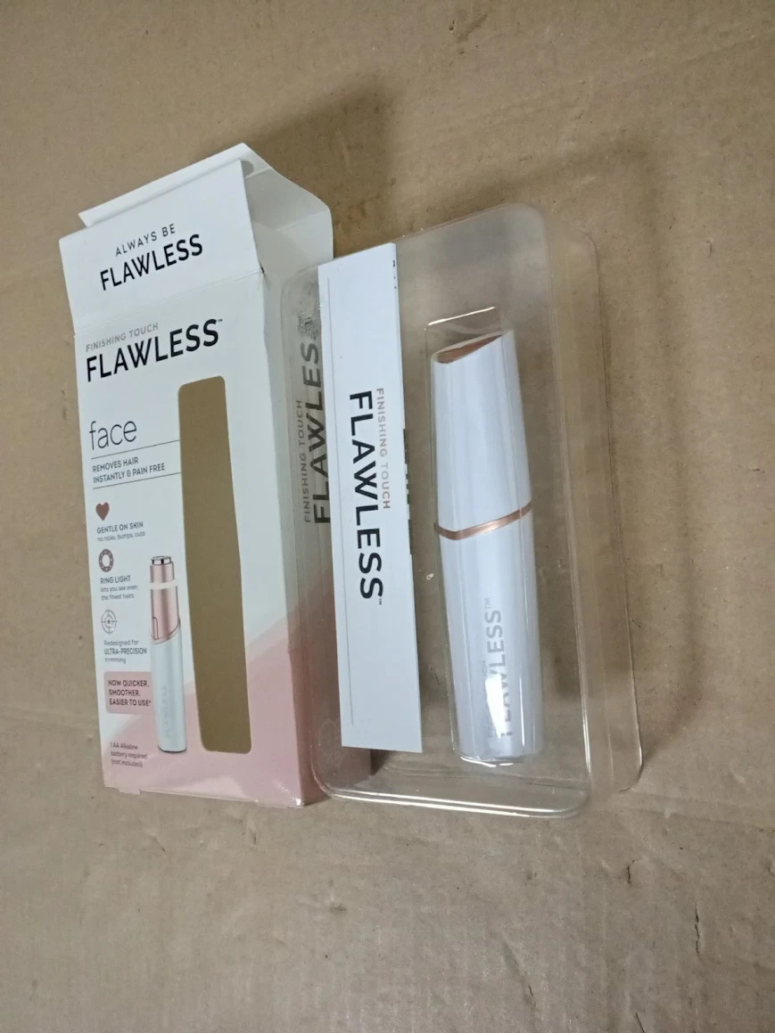 Finishing Touch Flawless Dry Cordless Facial Trimmer White Removes Hair