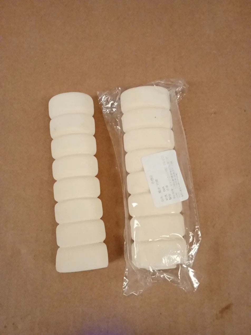 TopHomer 2 Pieces Door Knob Covers Door Handle Soft Foam Cover Guard Protection