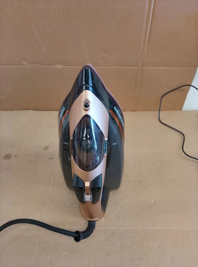Russell Hobbs Steam Iron Copper Infused Soleplate 150g Steam 2600W 23975