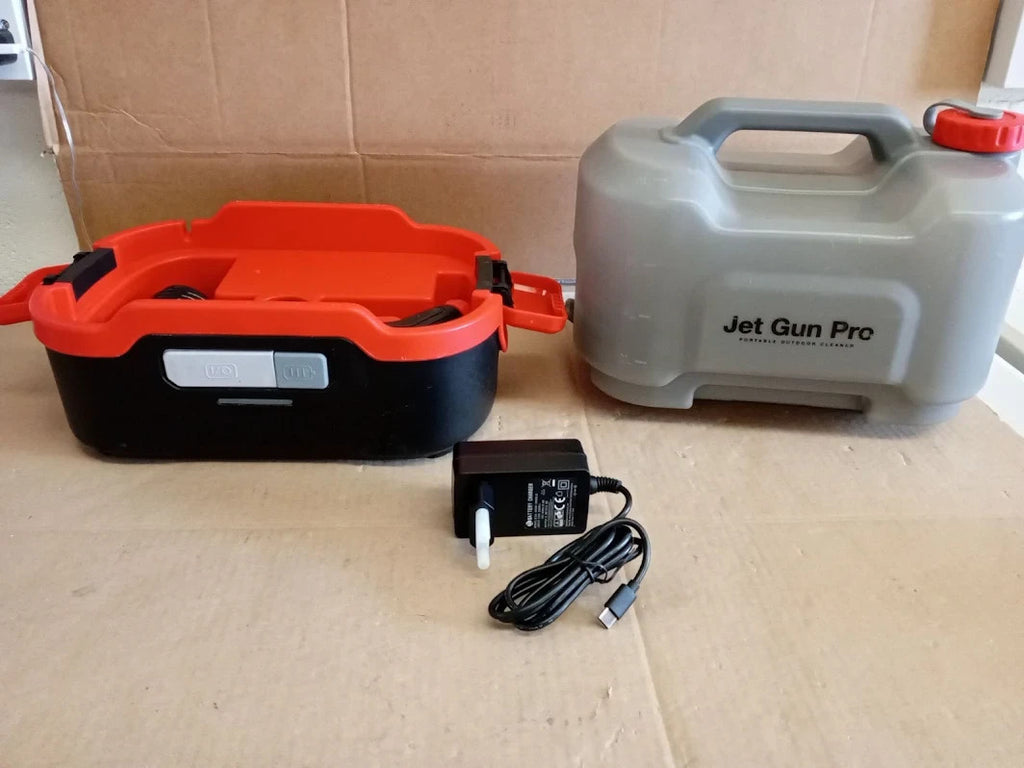 Errecom JET GUN PRO Portable Pressure Cleaner 8L Tank 3m Hose Car Wash Tool