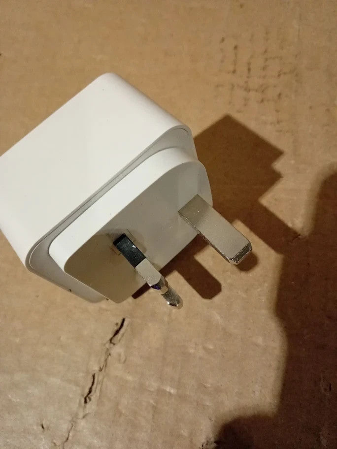 WiZ WiFi Smart Plug Type G 230V 50Hz Easy Setup Matter Certified 2pc New