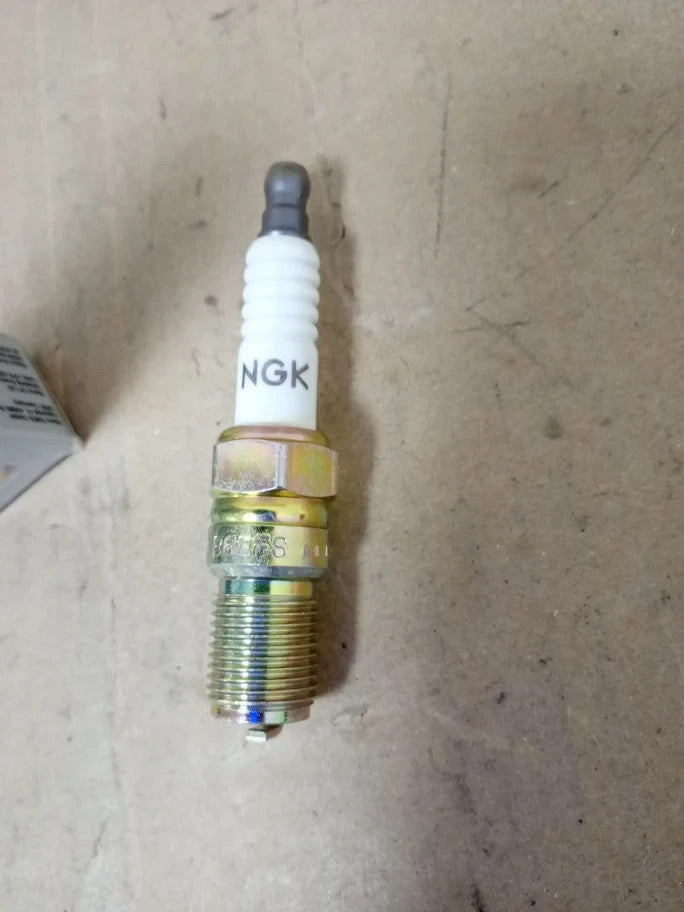 NGK Spark Plug SILZKFR8D7G Laser Iridium 90912 New