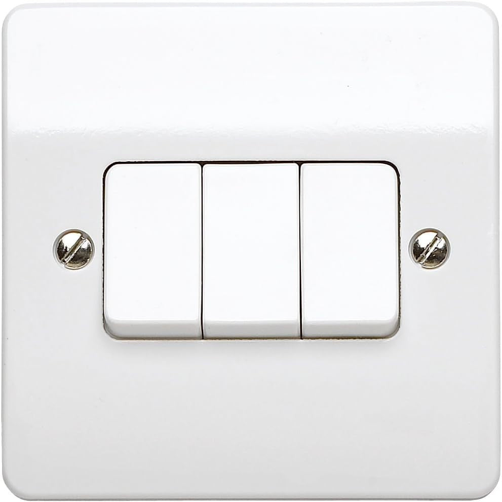 MK K4873WHI 10A Triple Single Pole 2 Way Plate Rocker Switch White New