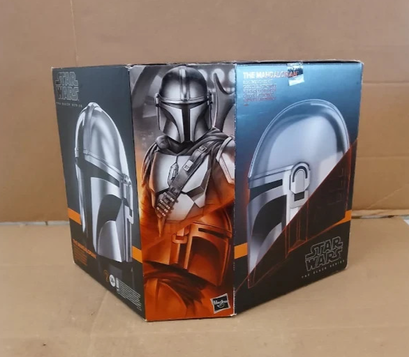 Hasbro Star Wars Black Series The Mandalorian Premium Electronic Helmet Design