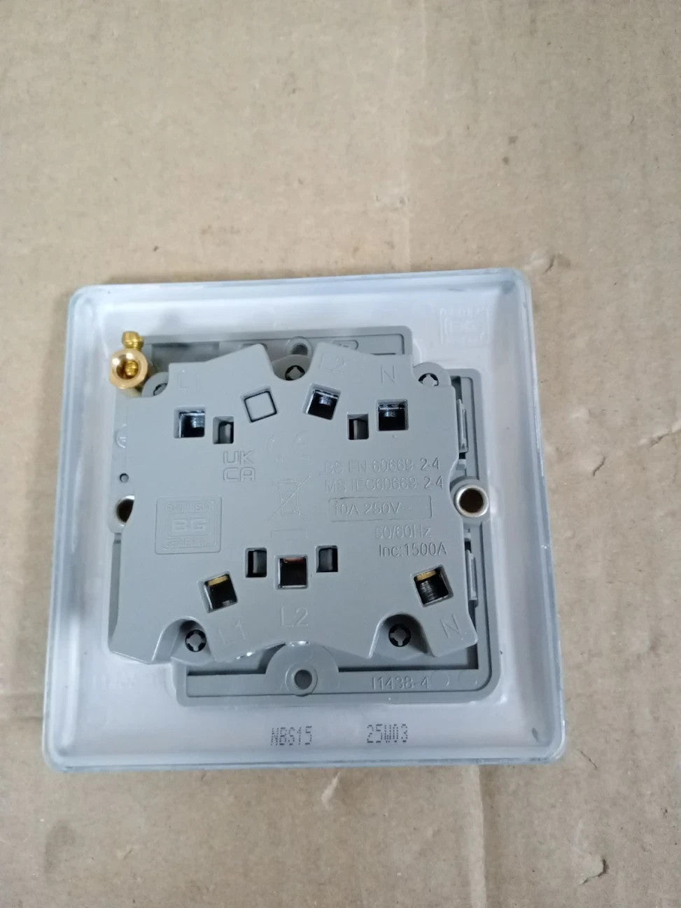 BG Electrical 3 Pole Fan Isolator Switch 250V 10A Metal Rocker Silver