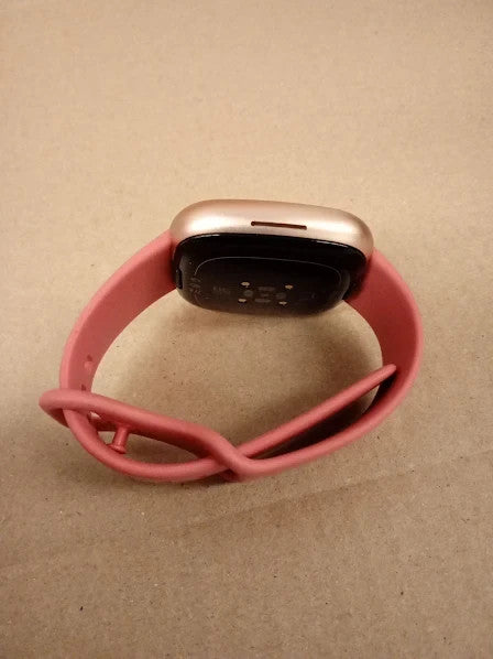 Google Fitbit Versa 4 Fitness Smartwatch Built In Gps 6+ Days Batt Life New