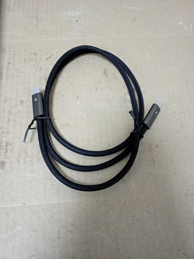 Ubluker USB C To USB C Cable 40Gbps 1M USB4 Cable Data Sync Video Audio New