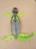 Hex Bots Gecko Full Function Remote Controlled Toy Rechargeable Climbing Wall 4+
