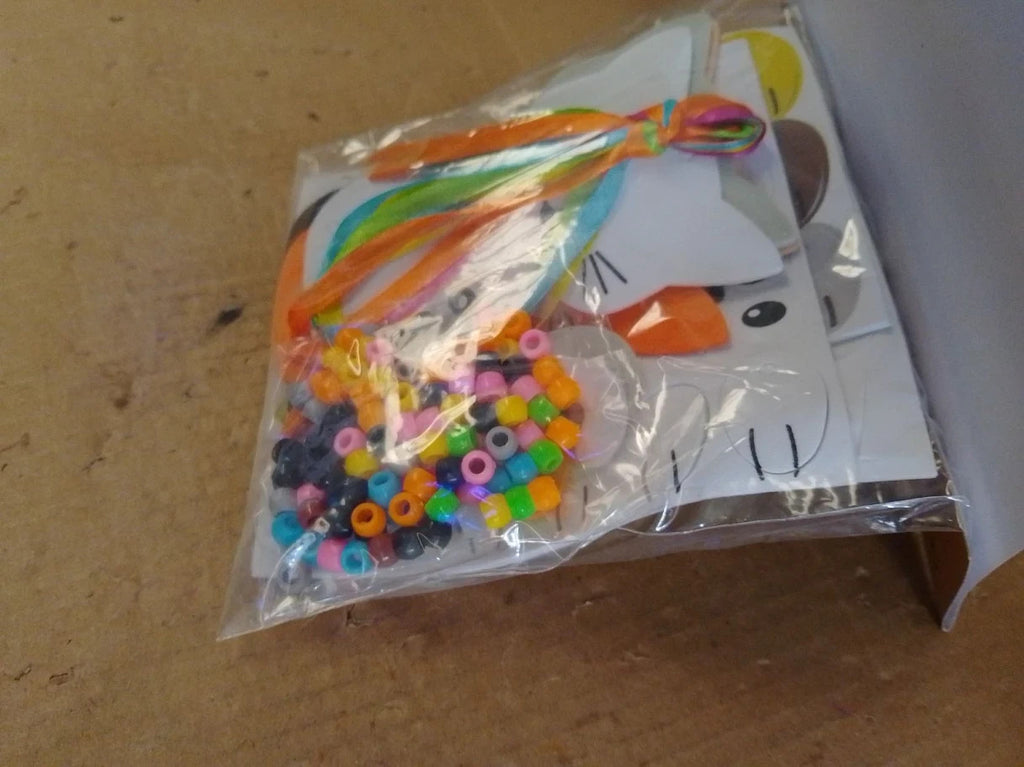 Baker Ross FE396 Cat Craft Bead Hanging Decoration Kits Pack 5 Art New
