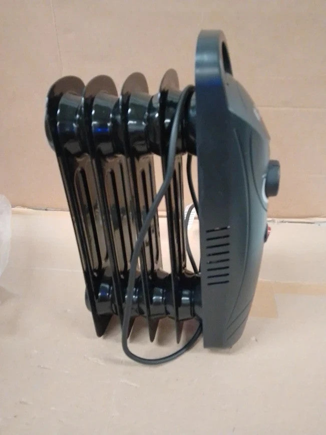 Russell Hobbs 650W Oil Filled Radiator 5 Fin Portable Electric Heater Black