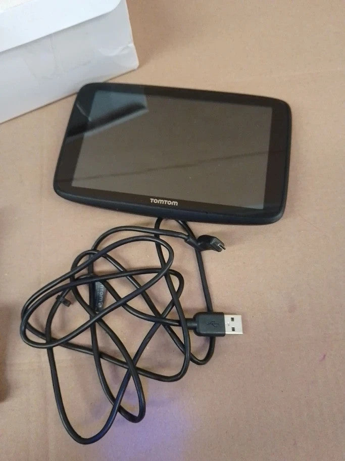 TomTom Car Sat Nav GO Navigator 6in Real Time Traffic Information Speed Cam New