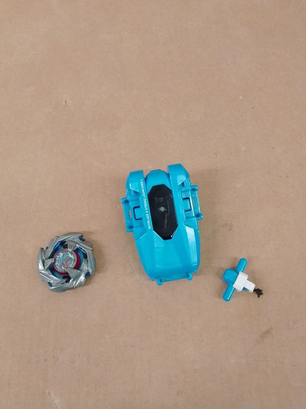 Beyblade X Cobalt Dragoon 2-60C Deluxe Left Spin String Launcher Set