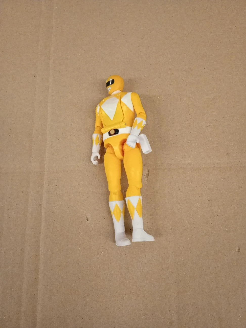 Mighty Morphin Power Rangers Auto Morphin Yellow Ranger Action Figure