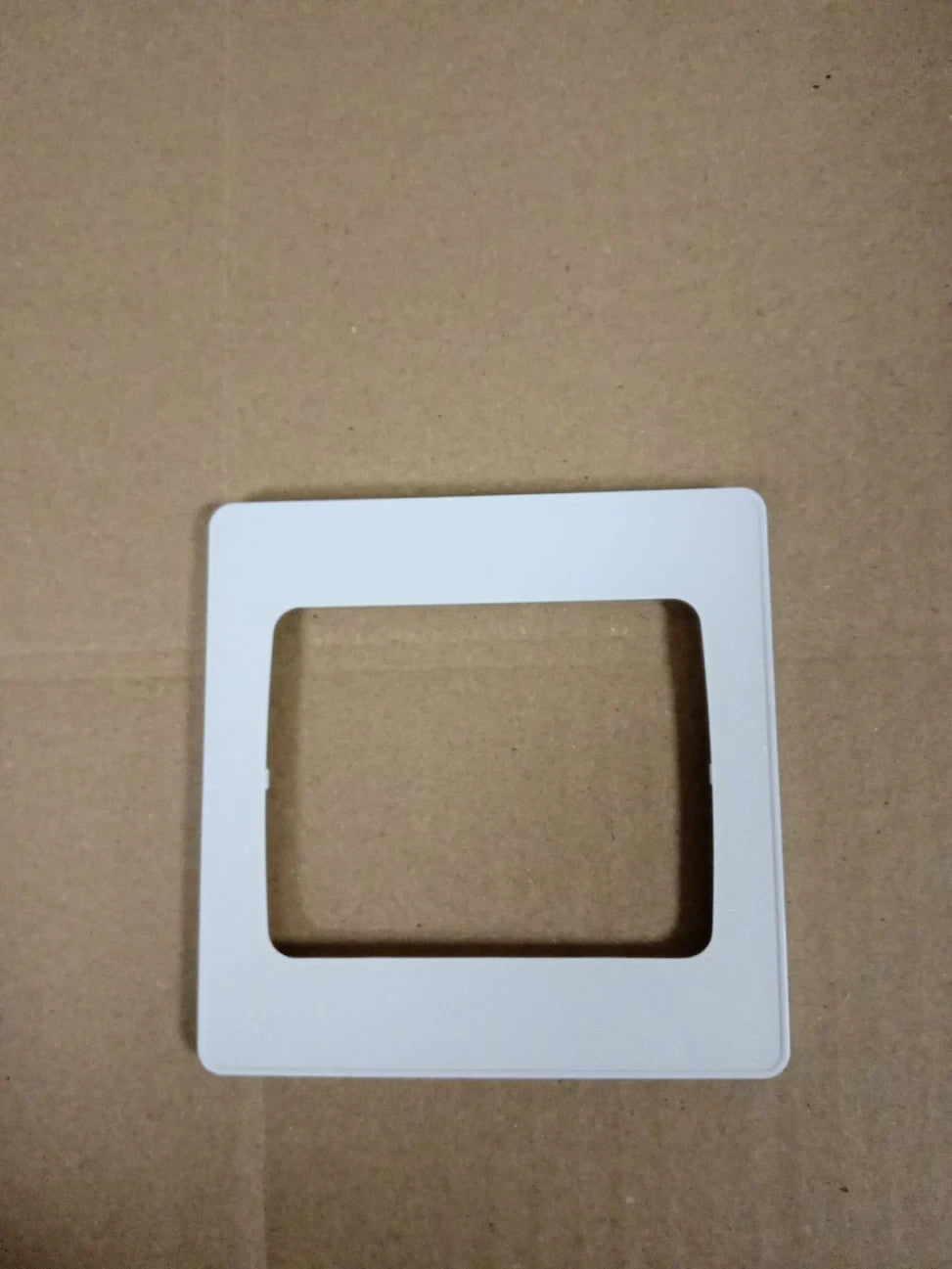 BG Electrical Single Wall Light Switch Wide Rocker 2 Way 20A 16AX PCDCL12WW