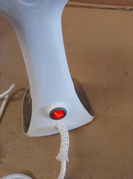 Russell Hobbs Genie Handheld Steamer 200ml Water Tank 13.7x12.2x27.3cm