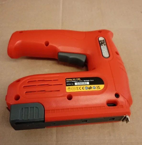 Tacwise 1564 Hobby 4V Cordless Nail Gun Staples Orange Storage Bag Durable
