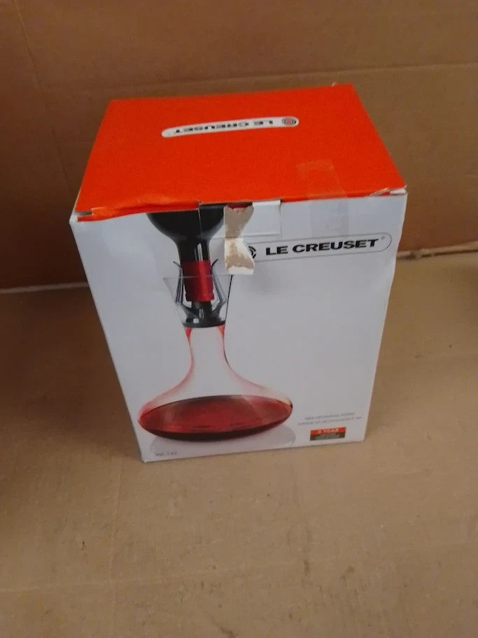 Le Creuset Vitesse Wine Aerator Fountain Decanter Lead free Crystalline New
