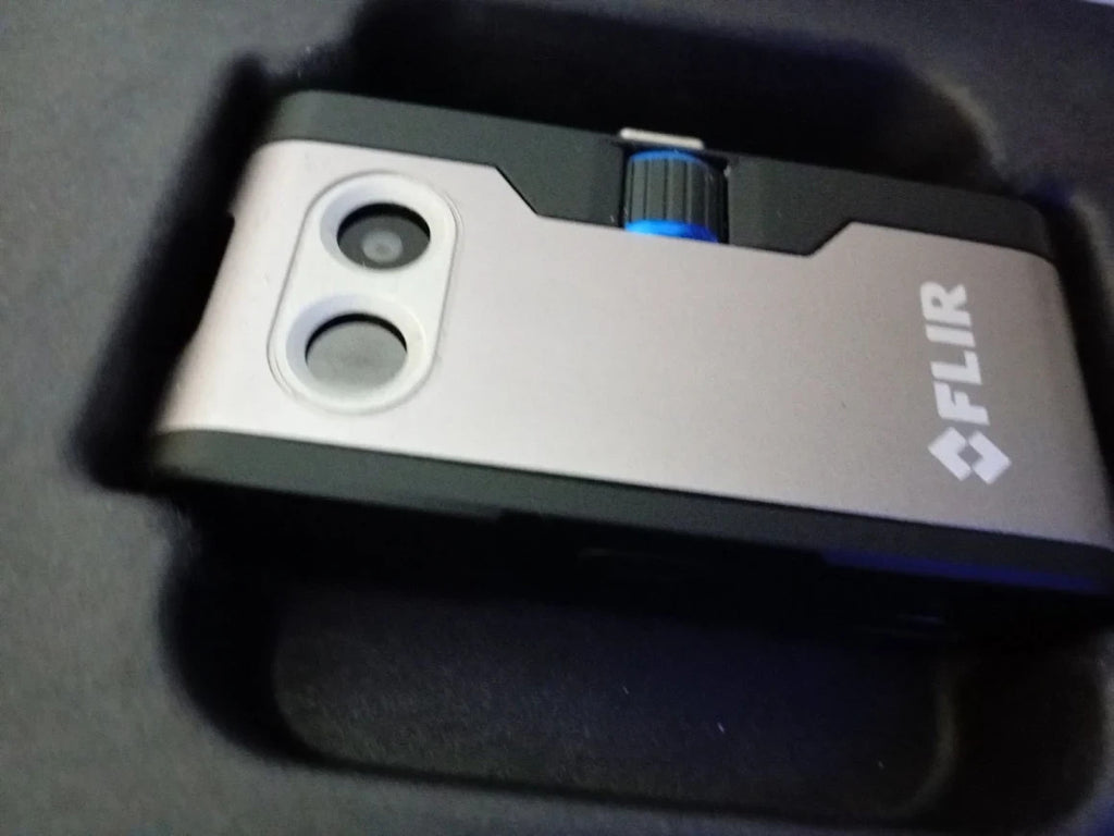 Flir One Thermal Imaging Camera iOS Smartphones iPhone 15 240x180 New