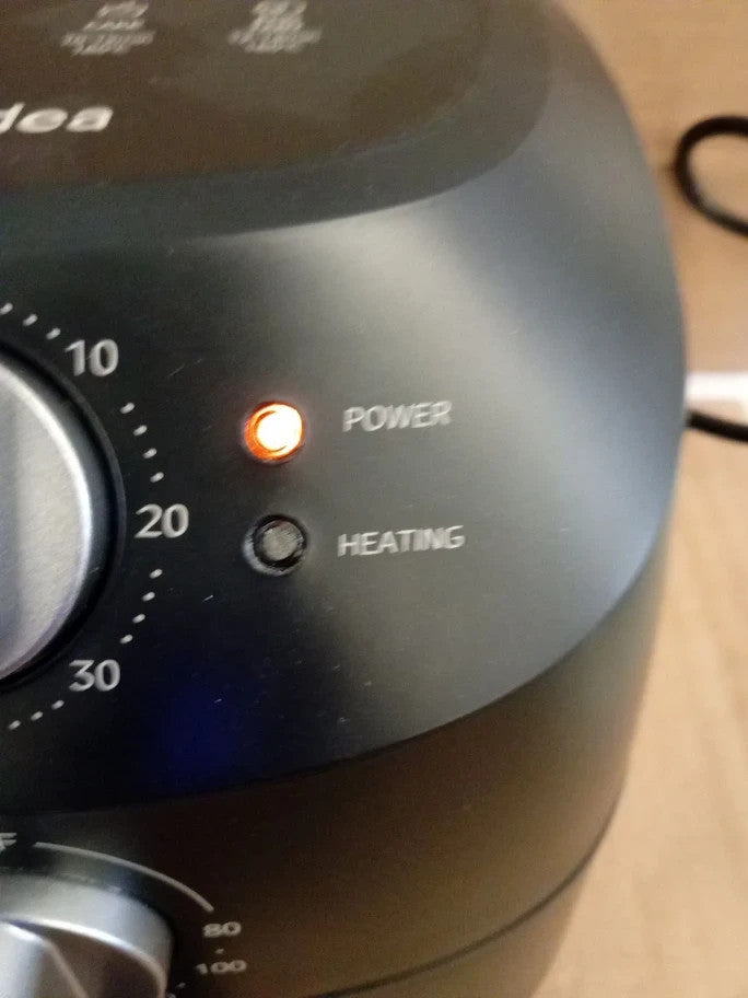 Midea Compact 2L Air Fryer 12 Preset Menus Adjustable Timer 21.5x23x22 Black New