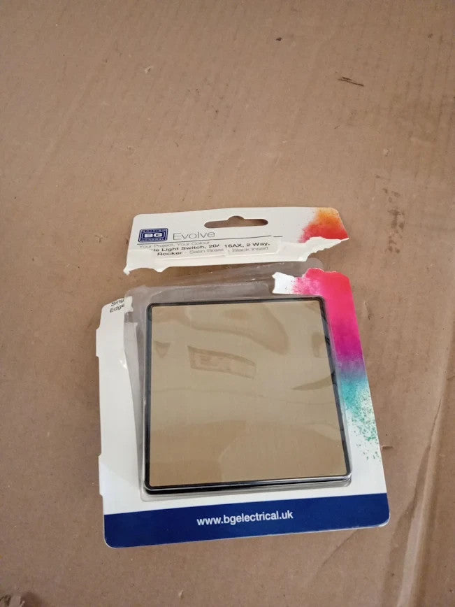 BG Electrical Single Wall Light Switch 2 Way Edge To Edge Rocker PCDSB12EB New