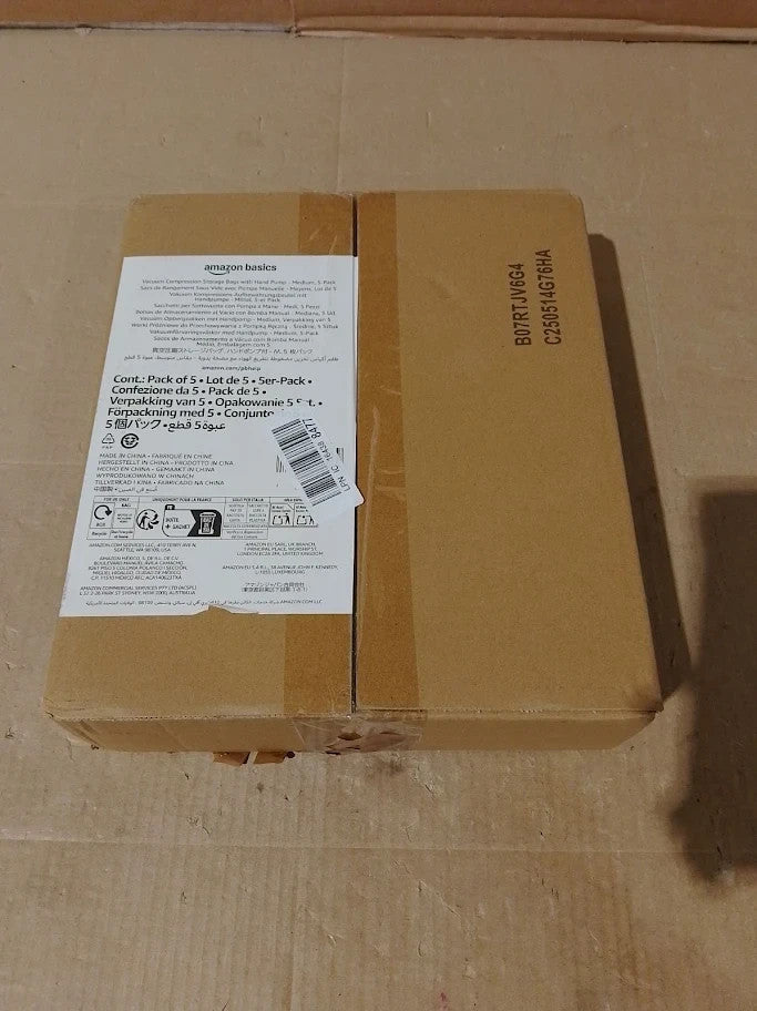Amazon Basics Vacuum Compression Zipper Storage Bags Airtight Valve Pump New