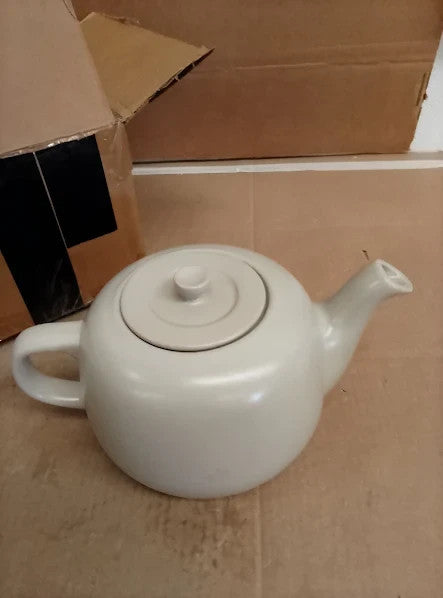 La Cafetiere Ceramic Teapot Latte 1.5L Labelled Stoneware 25.5x13x14cm New