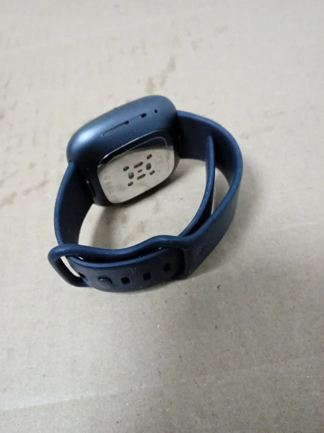 Fitbit Sense Advanced Smartwatch Tools Heart Health Stress Management Skin New
