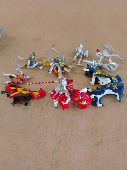 Papo Mini Knights Figures Set 12 Realistic Miniature Characters 3+ New