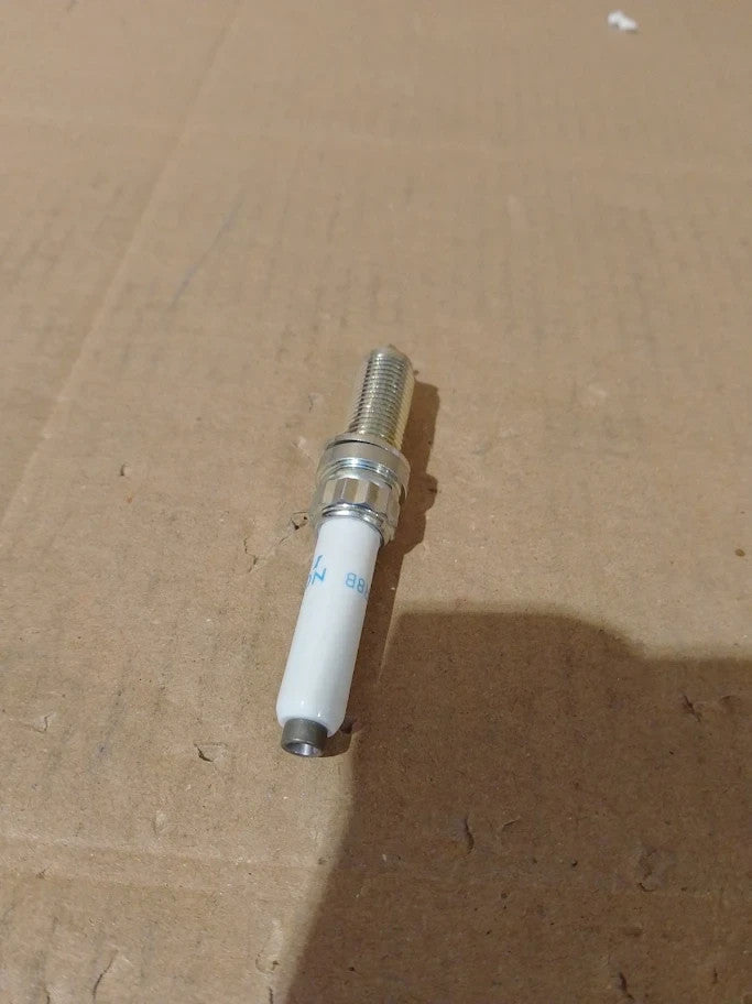 NGK Spark Plug SILZKGR8B8S 94201 Iridium IX New
