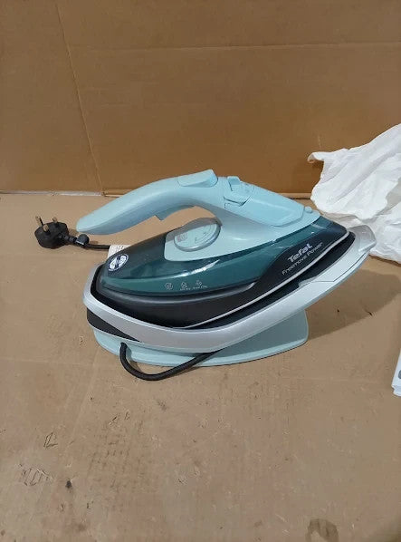 Tefal Freemove Power Cordless Steam Iron 2600W 220g Min Steam Boost 21x10.6cm
