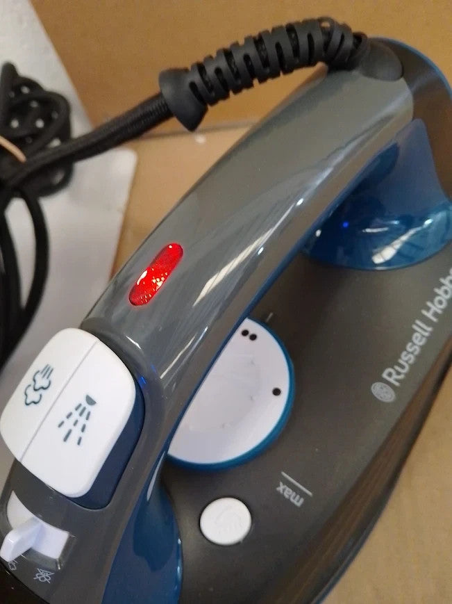 Russell Hobbs Iron 2600W 160g Steam Shot 55g min Titanium Carbide 27090