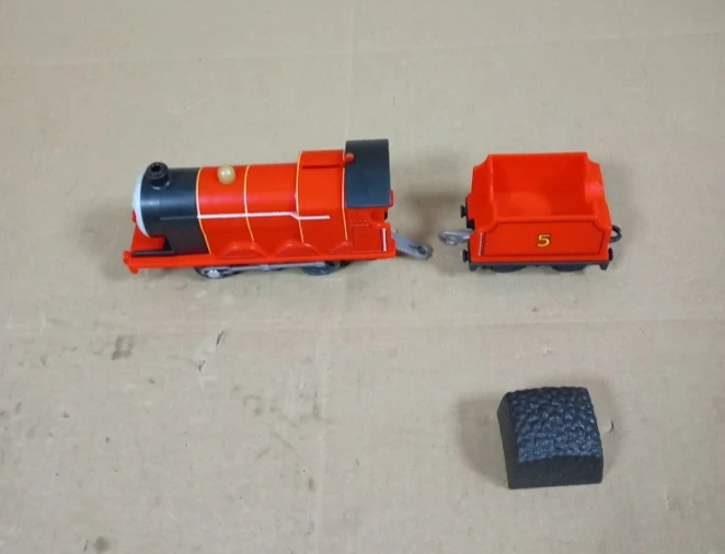 Thomas Friends Motorized James Train Battery Powered Engine Cargo Car Design