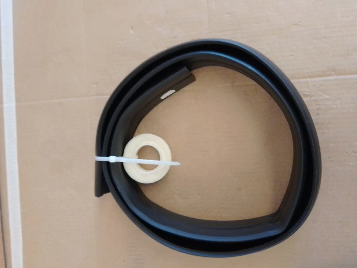 Amazon Basics Floor Cord Cover 182.88cm Length 6.6cm Diameter Black New