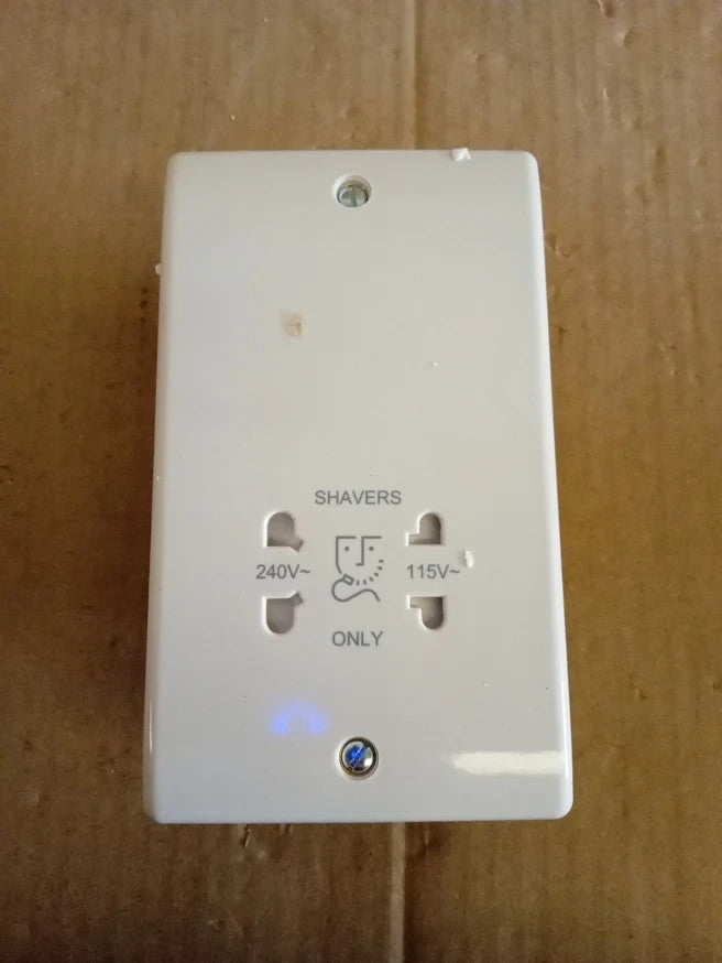 BG Electrical 820 Shaver Socket Dual Voltage 115V 240V Bathroom Toothbrush