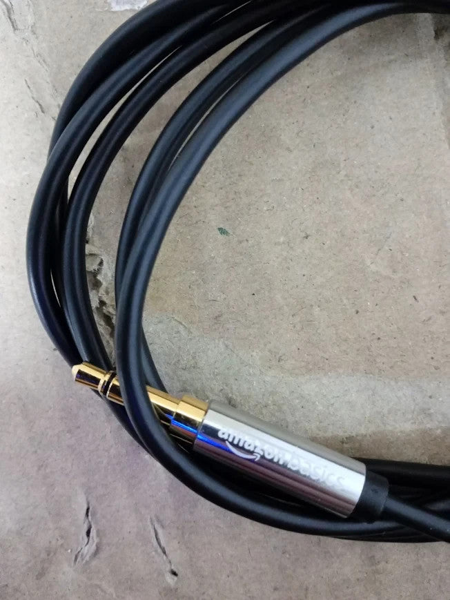 Amazon Basics 3.5mm Auxiliary Audio Cable Stereo Speaker Subwoofer Gold New