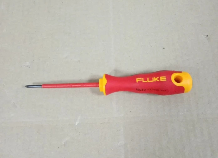 Fluke Insulated Slotted Screwdriver 2.5mmx75mm 1000V VDE Rated Metal Plastic