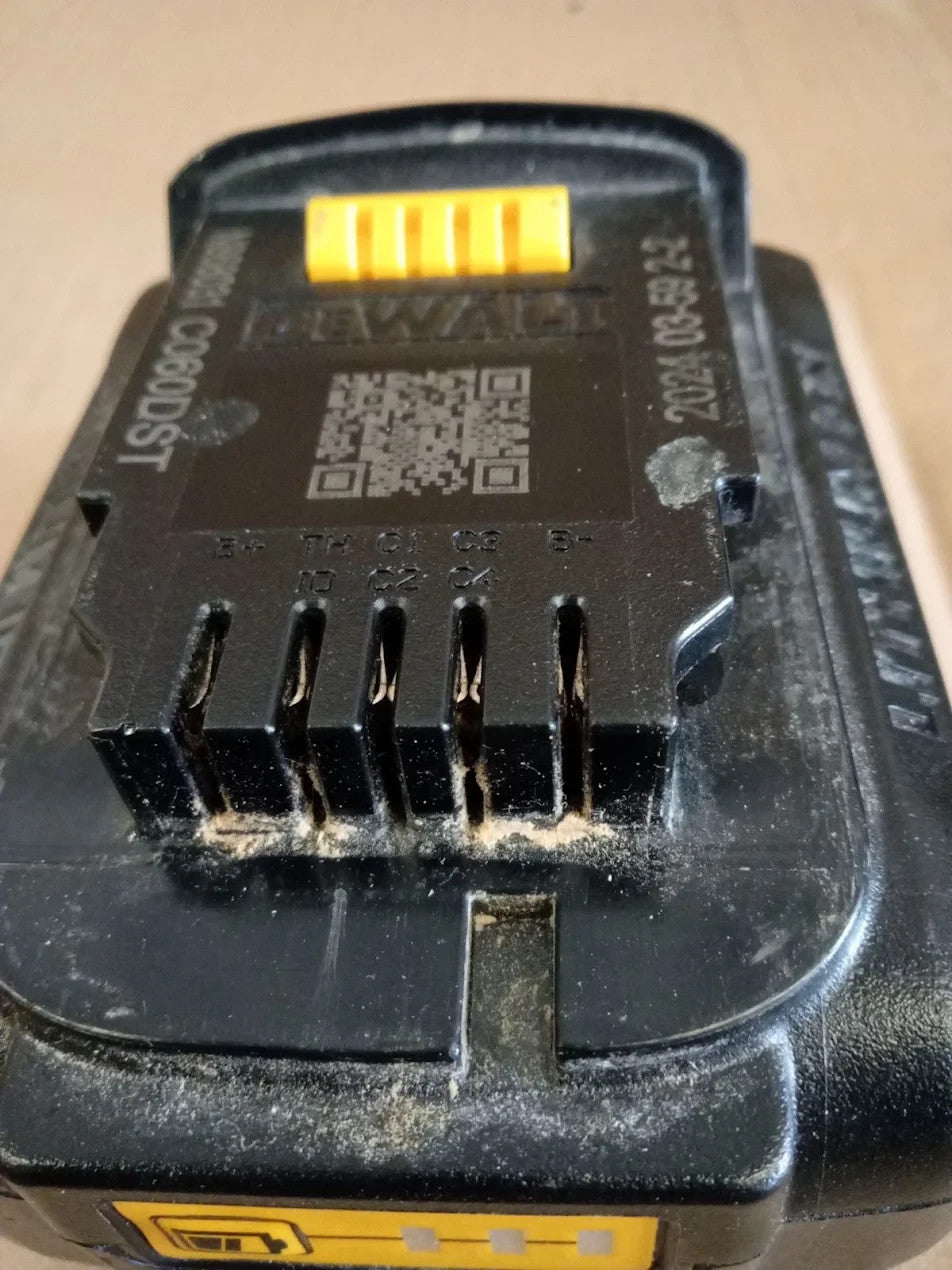 DEWALT 18V XR 4Ah Battery DCB182XJ Lithium Ion Power Tool Black Yellow