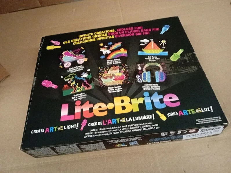 Lite Brite Classic Favorite Retro Toy Create Art Light Stem Educational 4+ New