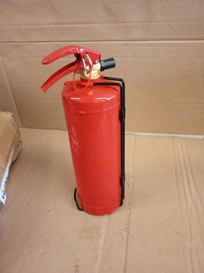 Smartwares Powder Extinguisher 2kg ABC Fires Vehicles Homes Mounting Bracket New